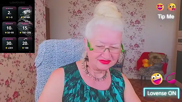 Maya_Mayflower: онлайн-секс-чат