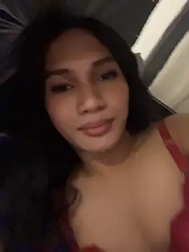 slutty_aki 即時 XXX 聊天
