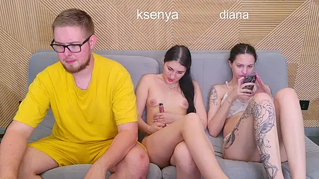 Ksenny élő XXX-chatje