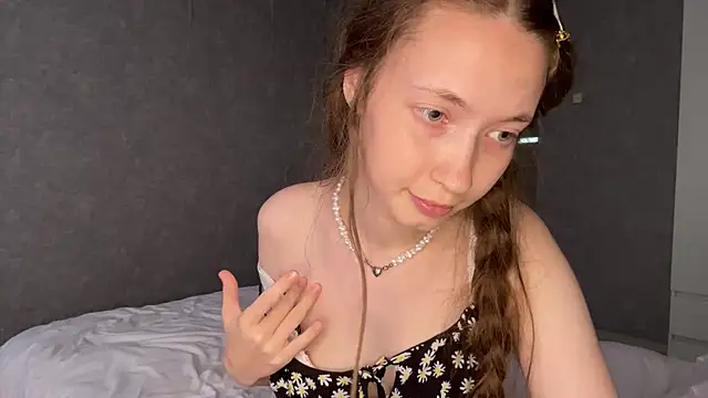 Emily_Mur_ Live XXX Chat
