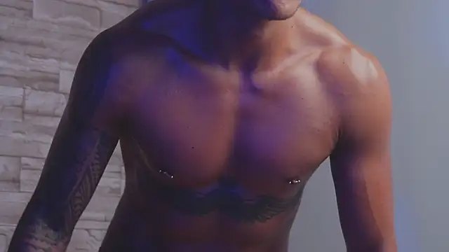 aaron_bolt 即時 XXX 聊天