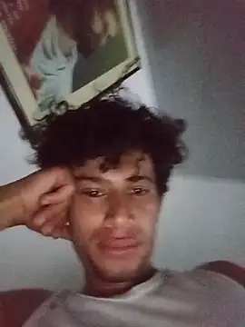 Živý XXX chat El_CharlyX69X