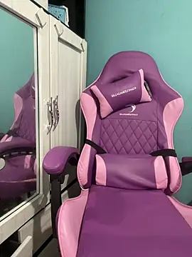 April_Becker's Live XXX Chat