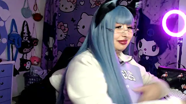 lussyevans24 élő XXX-chatje