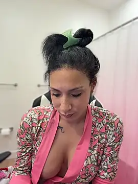 FerrariFrench – Naživo XXX chat