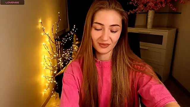 XXX chat uživo modela Chain_Alice