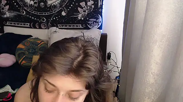 Chat +18 de AlienforTwenty ao vivo
