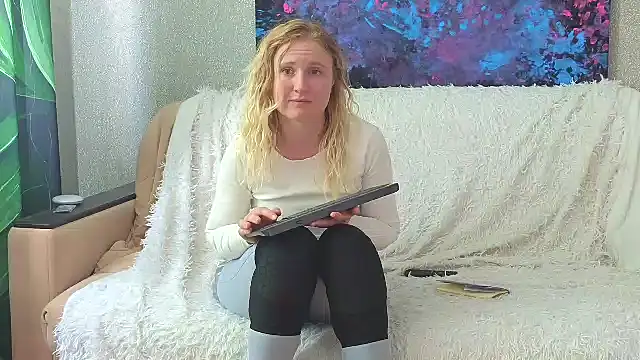 Czat XXX na żywo – Lanavi_Smile