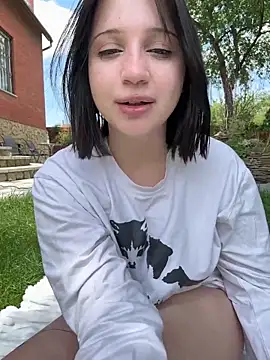 YourLittleDevil élő XXX-chatje