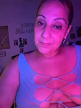 Chatroom XXX en direct de DeeLight124