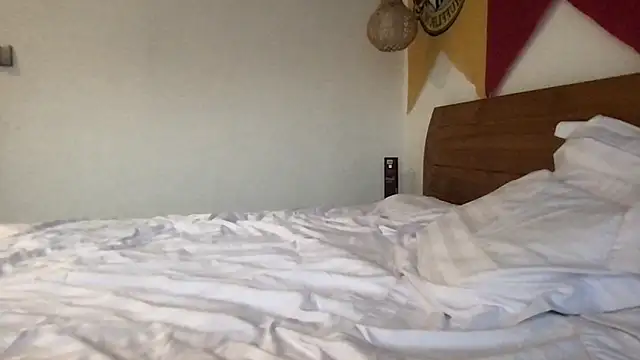teddy_alan élő XXX-chatje