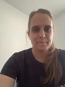 Chantalee 现场XXX聊天
