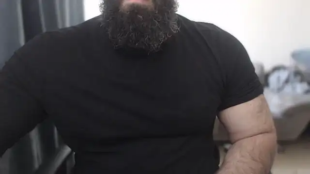 hugemachohandsome Adlı Modelin Canlı XXX Sohbeti