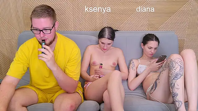 Chat +18 de Ksenny ao vivo