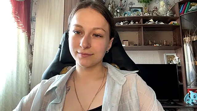 Pokazy przed kamerką – TaIliedGuest