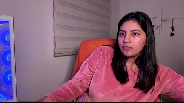 Chat +18 de cloe_small ao vivo