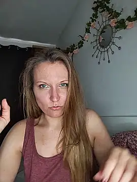 Chat XXX en directo de Candy_Cougar