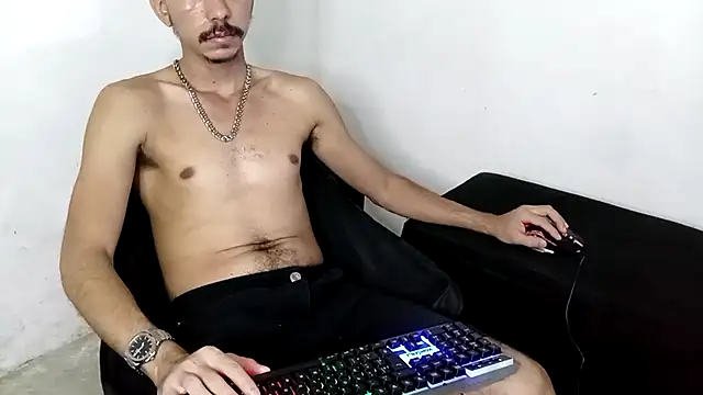 Chat +18 de MagrinhoSaradoo ao vivo