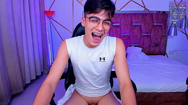 Gerony_ Adlı Modelin Canlı XXX Sohbeti