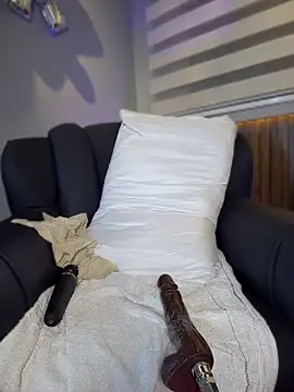 Chat XXX en directo de BonnieRitz