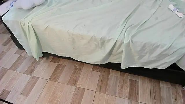 Chat XXX ao vivo de ellieblont