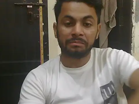 Онлайн чат XXX Stubborndesiboy