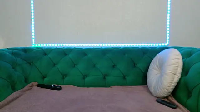 Chat XXX en directo de IvanaCharm