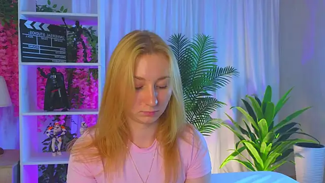 RosalieHandley Chat XXX in diretta
