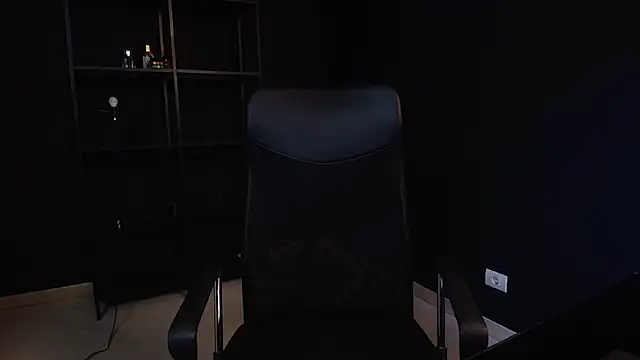 FelixStarkk Adlı Modelin Canlı XXX Sohbeti
