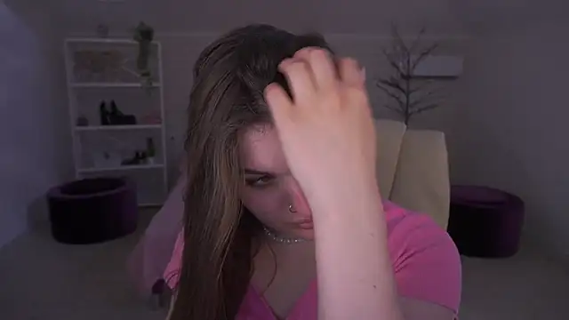 EmmyCharmm's Live XXX Chat