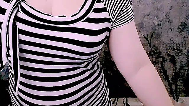Djullia Adlı Modelin Canlı XXX Sohbeti