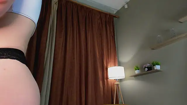 BlondeBombX's Live XXX Chat