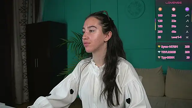 Онлайн чат XXX Belle_Via