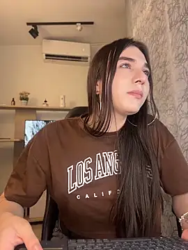 saracaball_'s Live XXX Chat