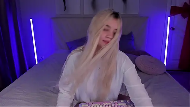 Онлайн чат XXX Kisadeluna