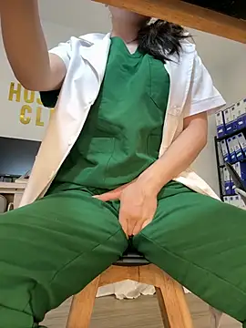 Chat XXX Live secretly_masturbating