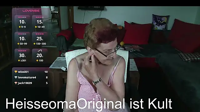 HeisseomaOriginal Adlı Modelin Canlı XXX Sohbeti