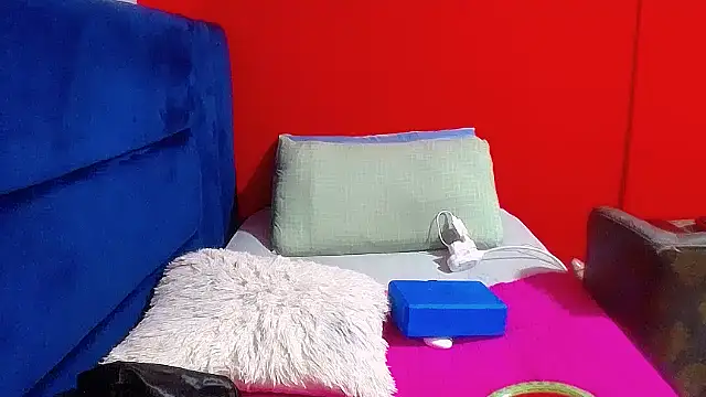 Lelety79 Adlı Modelin Canlı XXX Sohbeti