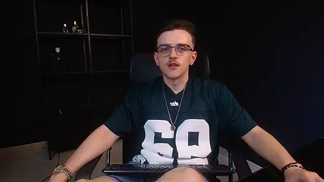Chat XXX Live FelixStarkk