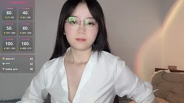 77-Vicky's Live XXX Chat