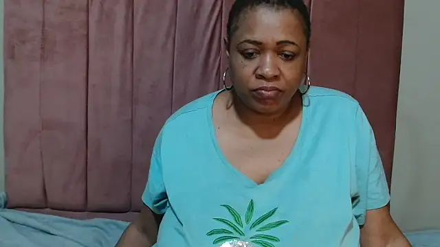 BUSTYQUEEN56_ Live XXX-Chat