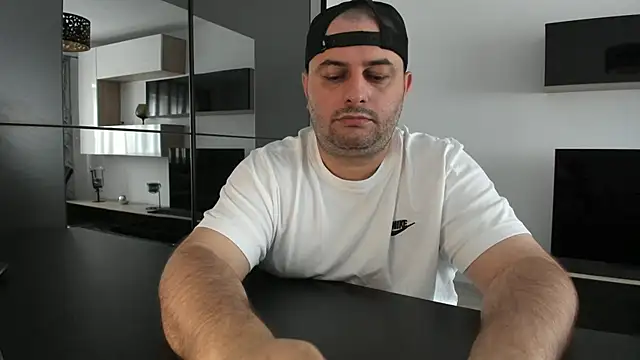 DravenPeak's Live XXX Chat