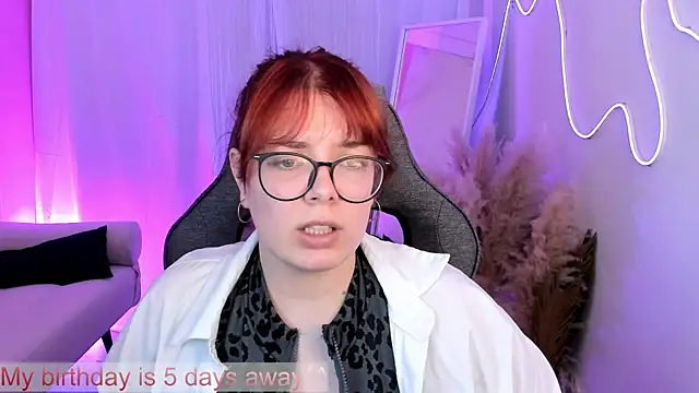 KeytSilvas Chat XXX in diretta