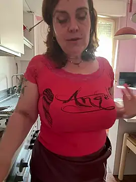 Sunbelxx Adlı Modelin Canlı XXX Sohbeti