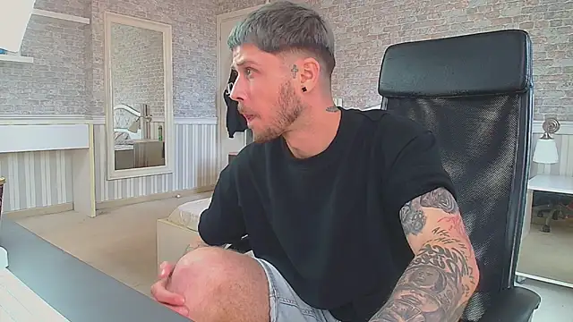 Chat +18 de JonahShaw ao vivo
