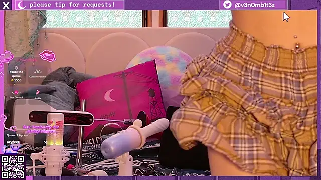 v3n0mb1t3z Live XXX-Chat
