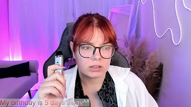 KeytSilvas élő XXX-chatje
