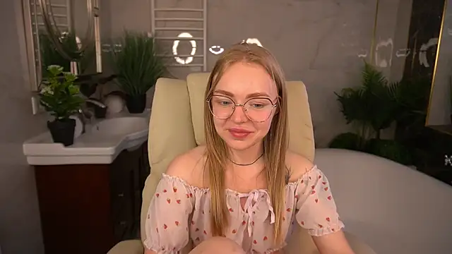 دردشة EmilySunshineS الجنسية المباشرة