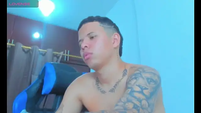 Chat XXX ao vivo de Steven_SlimBoy