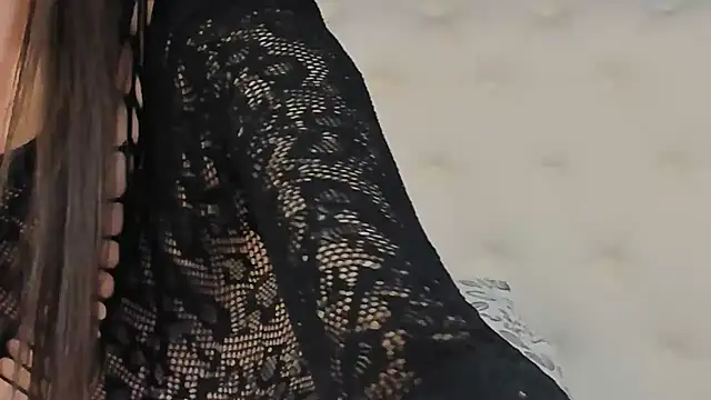 SkinnyDolly 라이브 XXX 채팅